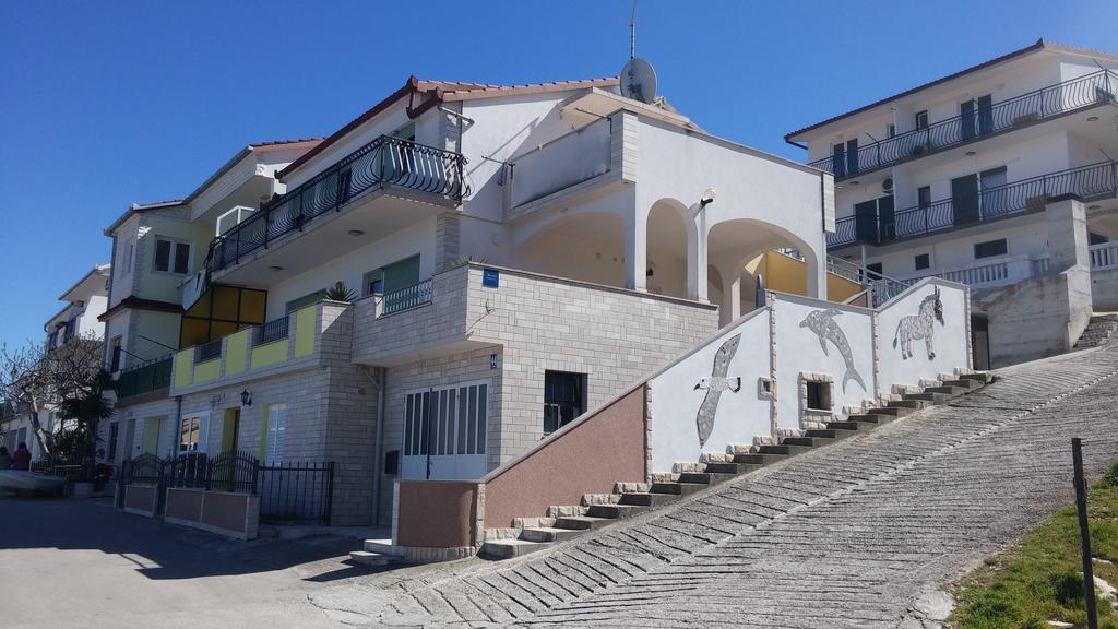 Apartment Karmen Трогир Экстерьер фото